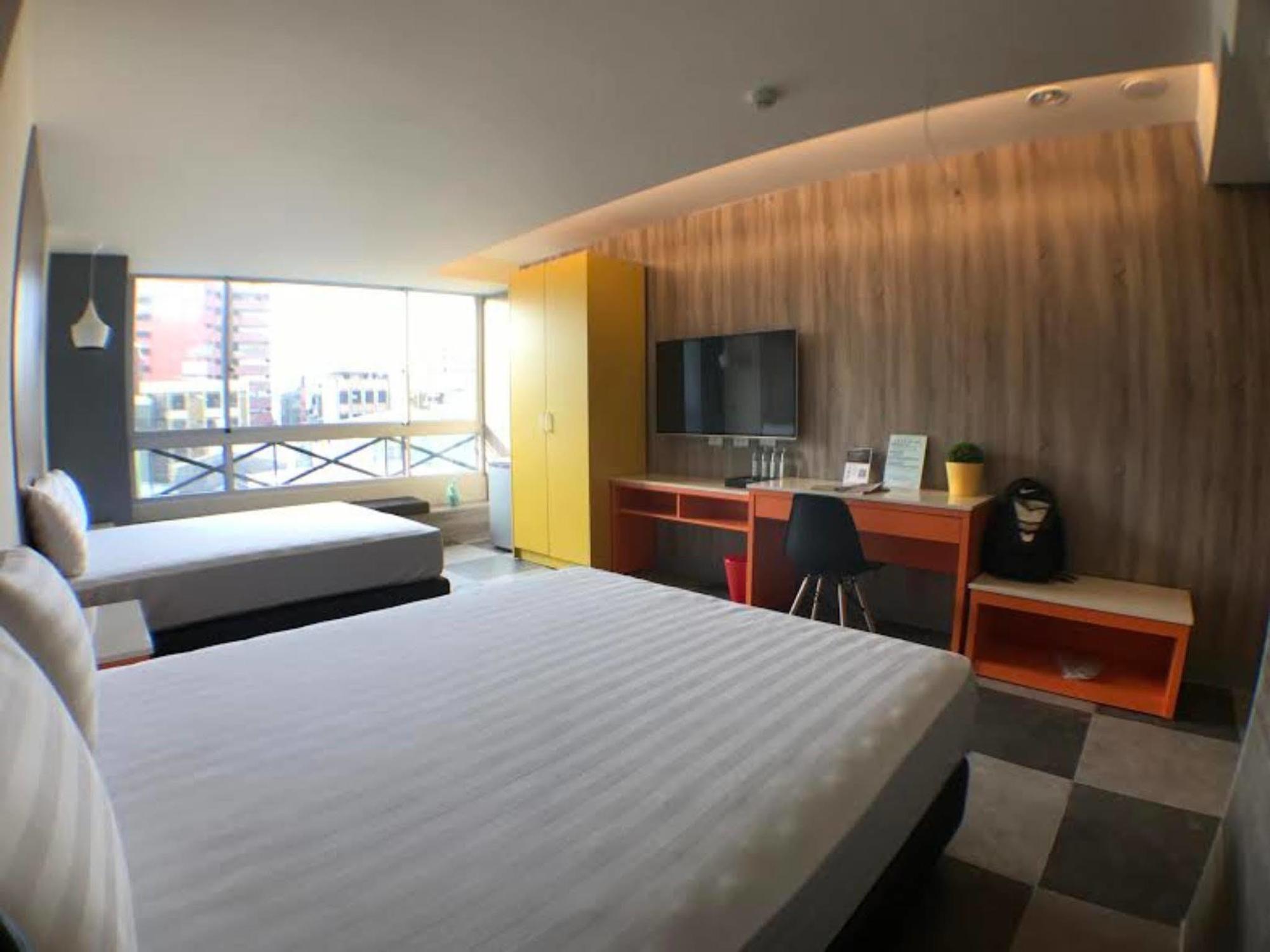 טאינאן P&E Hotel מראה חיצוני תמונה